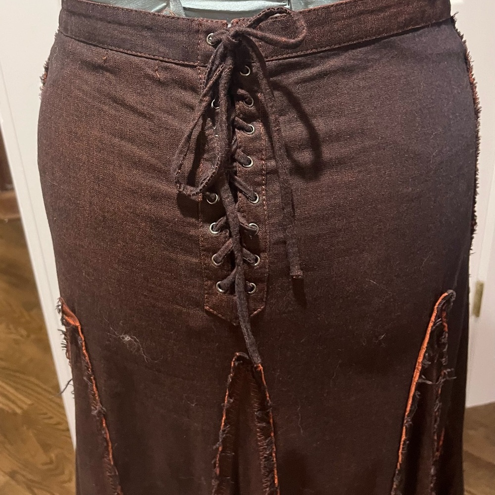 Elegant Brown Maxi Skirt - Picture 4 of 6